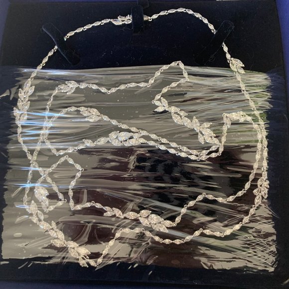 Swarovski Long Necklace - Picture 7 of 10